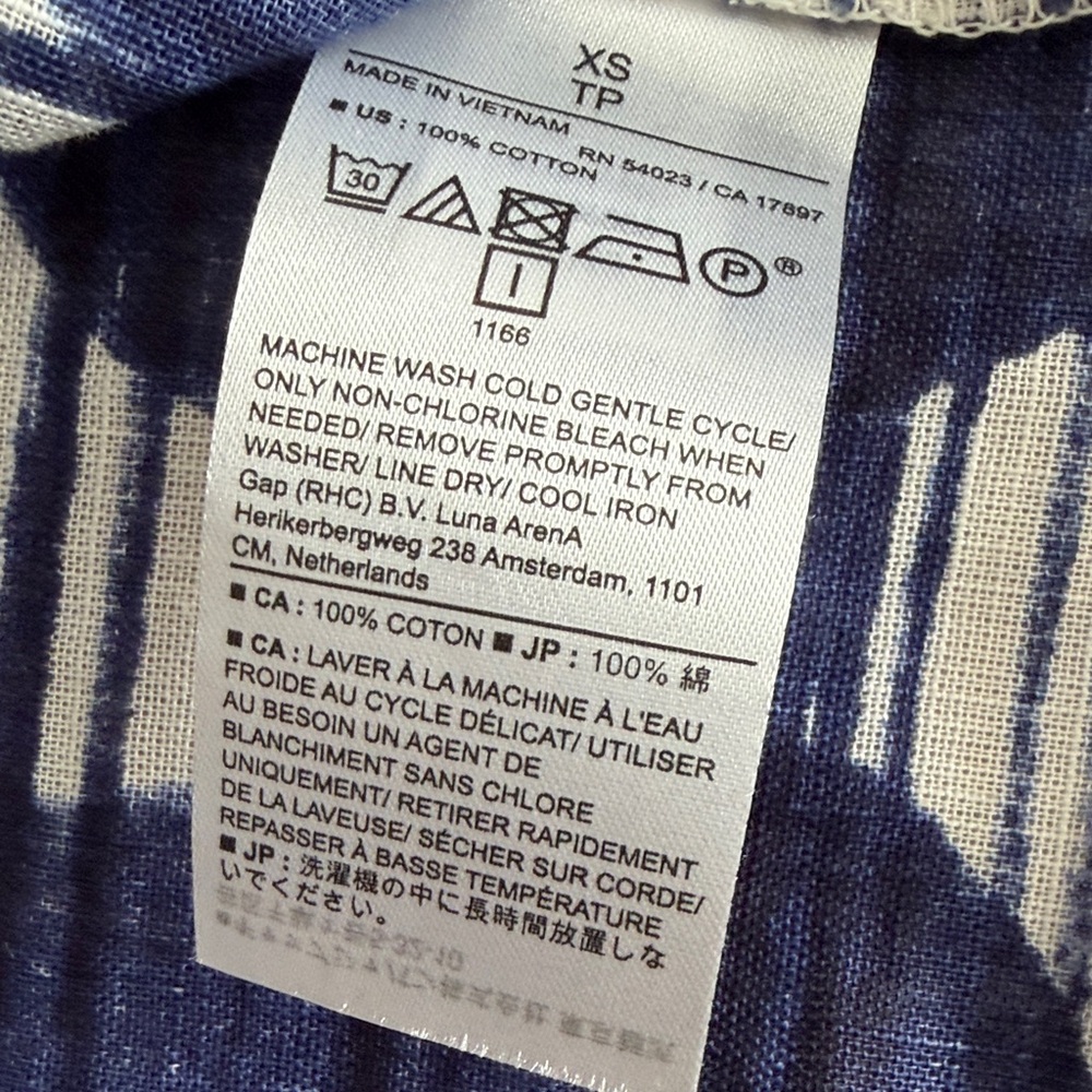 Banana Republic Blue & White Design Adorable Button-Up Top - Boxy & Fun XS ❤️ - Picture 8 of 8